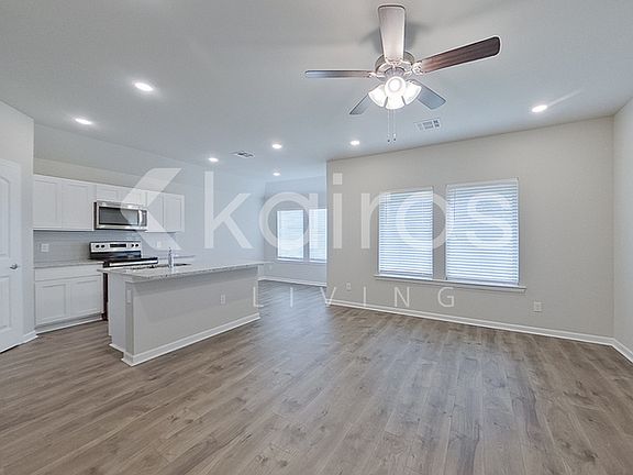 2nd image of 129 Santiago Ct