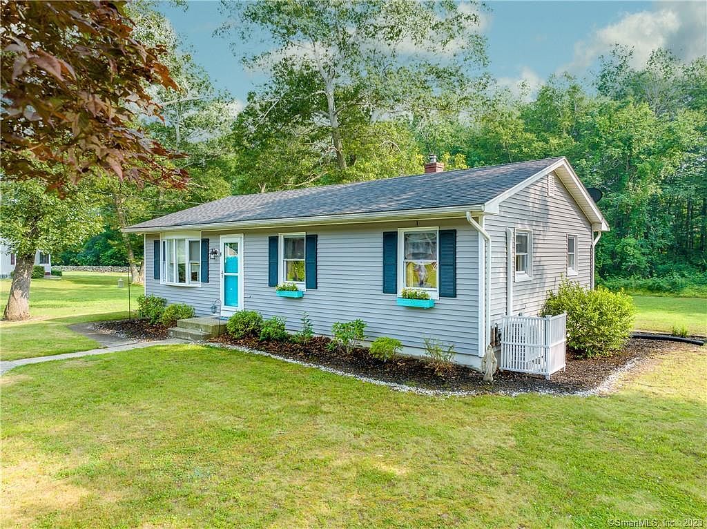 8 Hanson Rd, Plainfield, CT 06374 Zillow