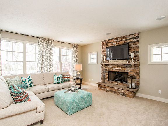 5th image of 447 Morraine Hill Dr SE