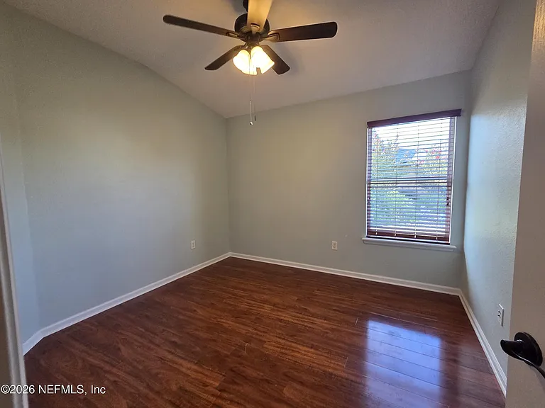 1912 Covemont Ct — Photo 17