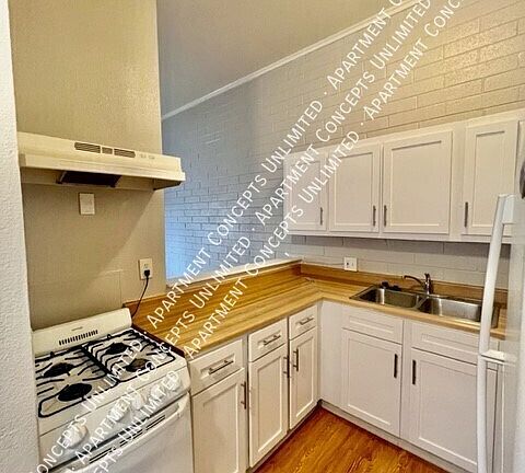 2nd image of 2348 Emporia St