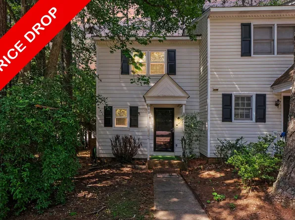 913 Hearthridge Ct APT A, Raleigh, NC 27609