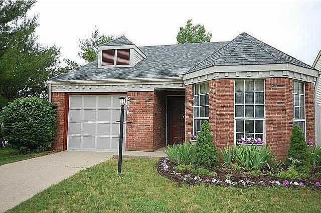 1st image of 6776 Colony Pointe South Dr