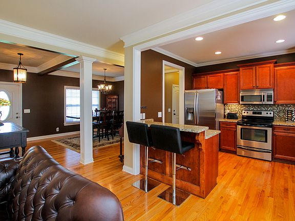 5th image of 112 Artesa Dr