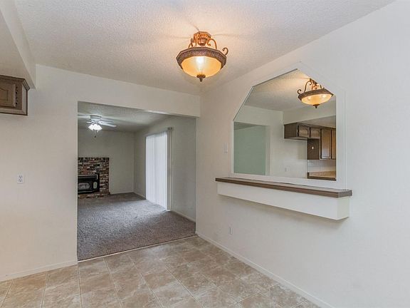 5th image of 5890 E Belmont Ave