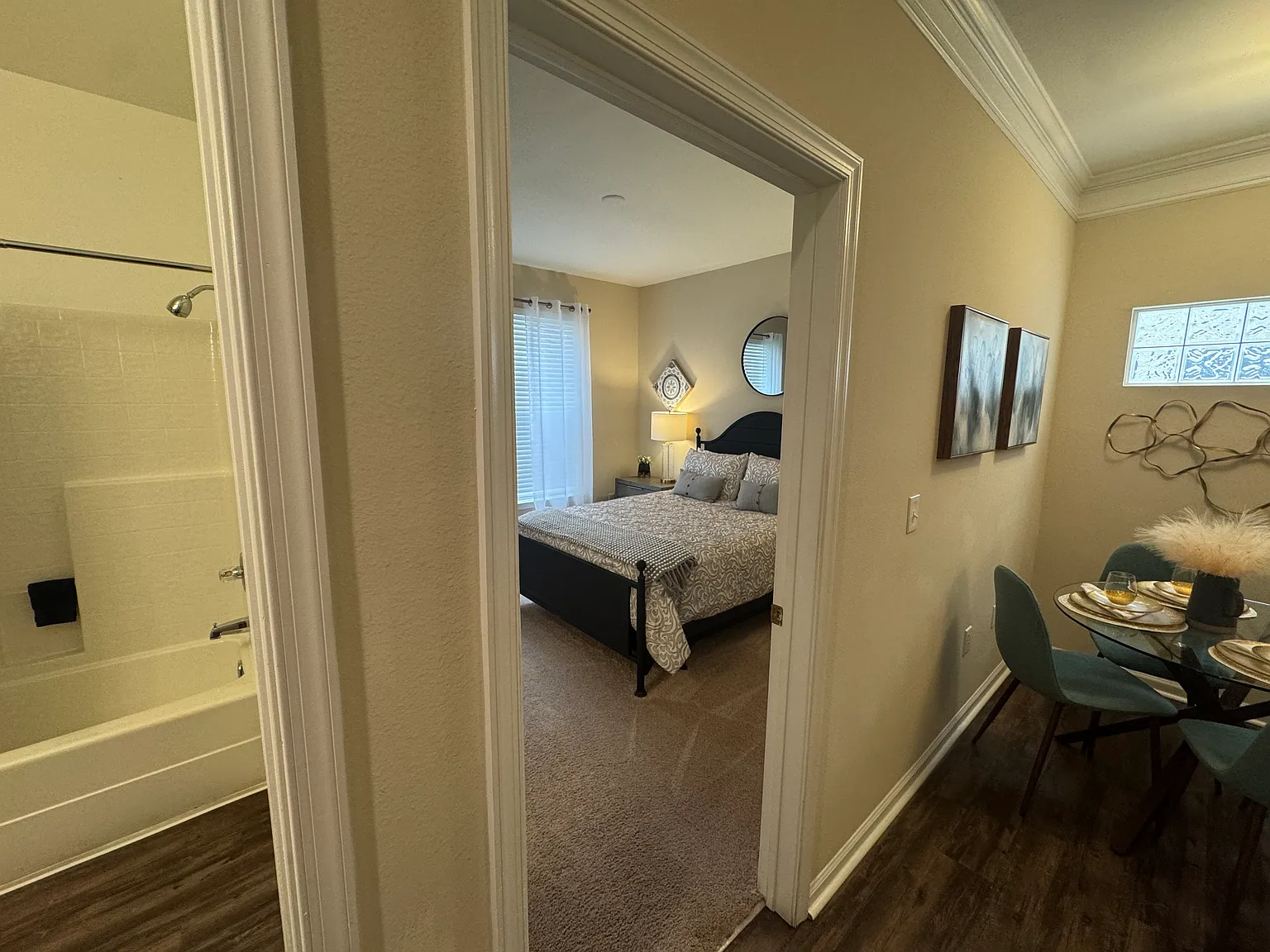 2 bed, 967 sqft, $950 — Photo 3