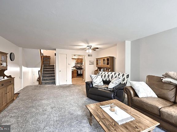 5th image of 413 Weldon Dr #413