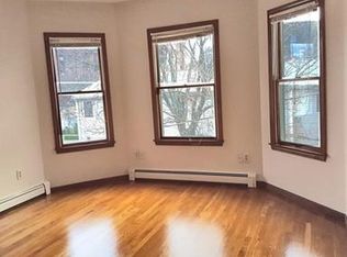 207 Charles St, Cambridge, MA 02141