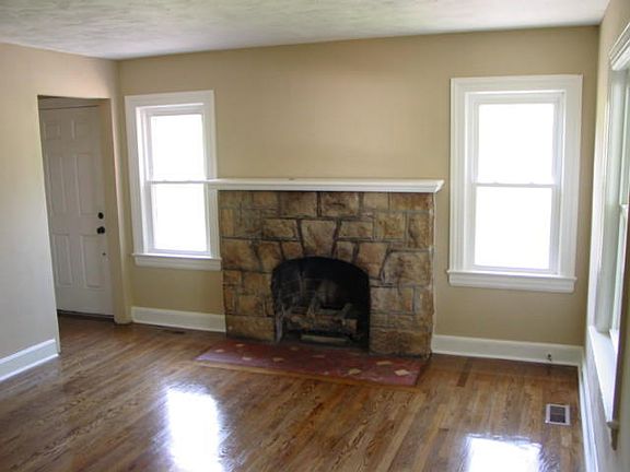 4th image of 405 Juniper St NW