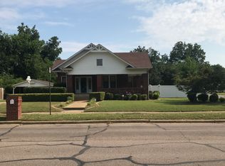1102 W Elm St, Durant, OK 74701