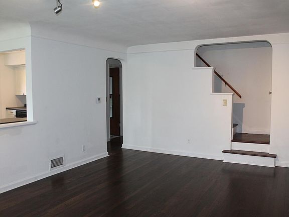 5th image of 1536 Clovernoll Dr