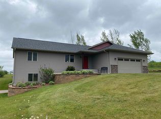 5320 Star Ridge Rd, Eau Claire, WI 54703