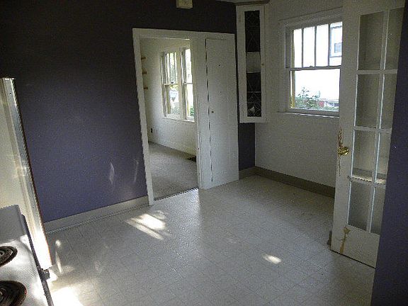 5th image of 307 N Bellevue Ave