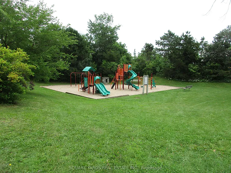 50 Radenhurst Cres — Photo 20