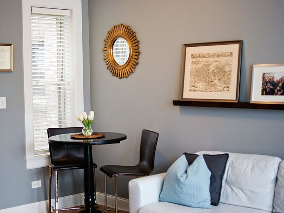 4th image of 2152 W Ainslie St #2D