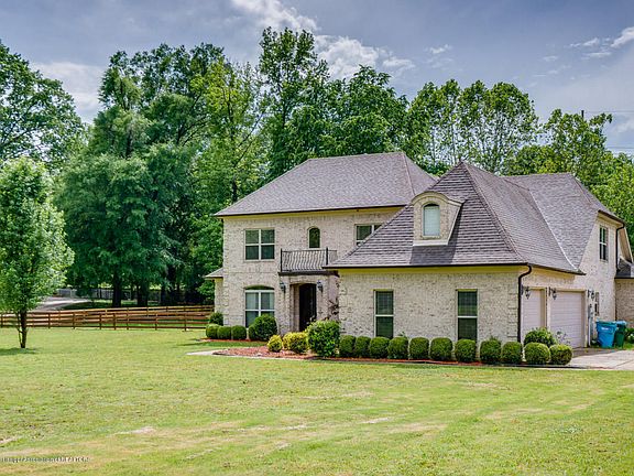 3rd image of 4877 Green Pasture Dr