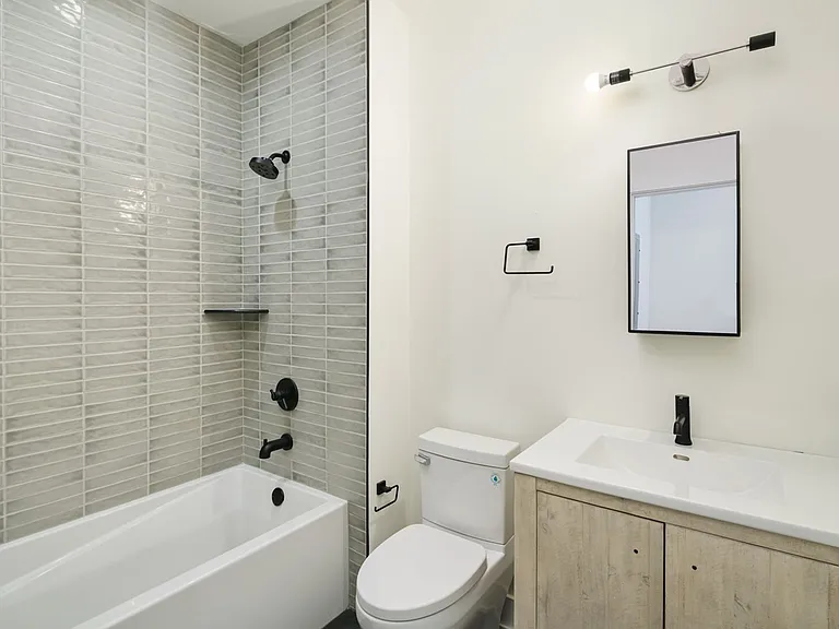 Newly Constructed Apartments in South Philly — Photo 11