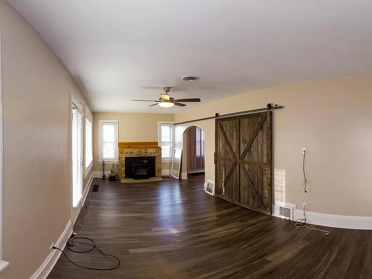 3458 N Steele St — Photo 11