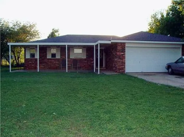 888 County Street 2942, Tuttle, OK 73089