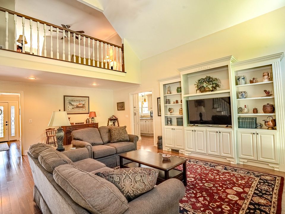 13th image of 199 Liles Ln