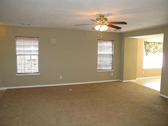 5th image of 15206 Weeping Cedar Ln