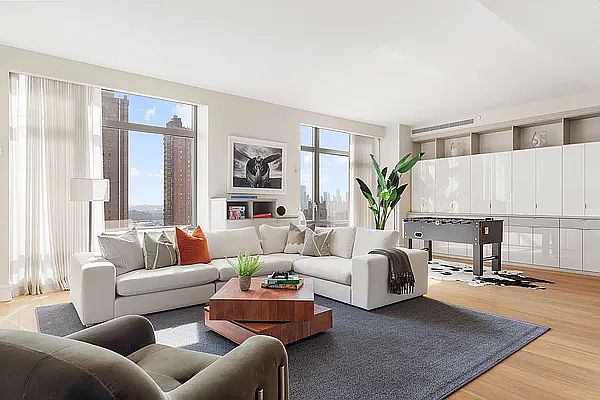 1st image of 450 E 83rd St #21BCD