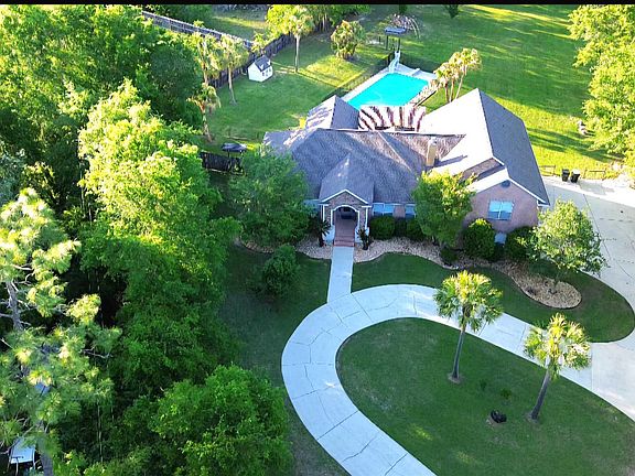 4th image of 2525 Pleasant Valley Dr