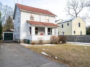 51 Riverdale Rd, Wellesley, MA 02481