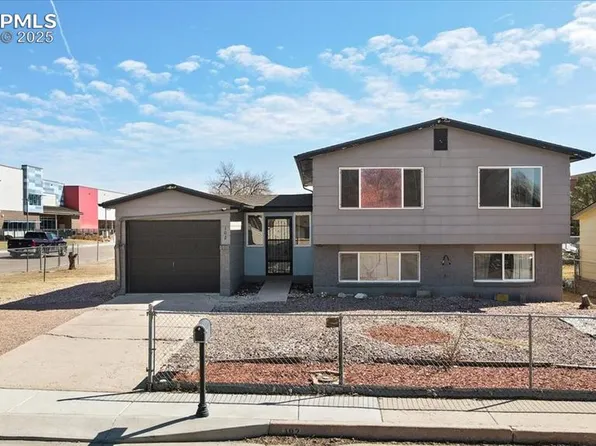102 Cherry Cir, Fountain, CO 80817