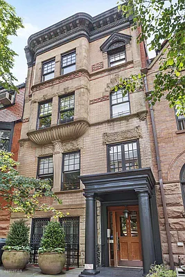 Sold by Corcoran | media 27