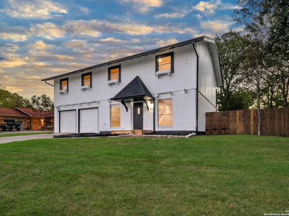 202 E SILVER SANDS DR, San Antonio, TX 78216