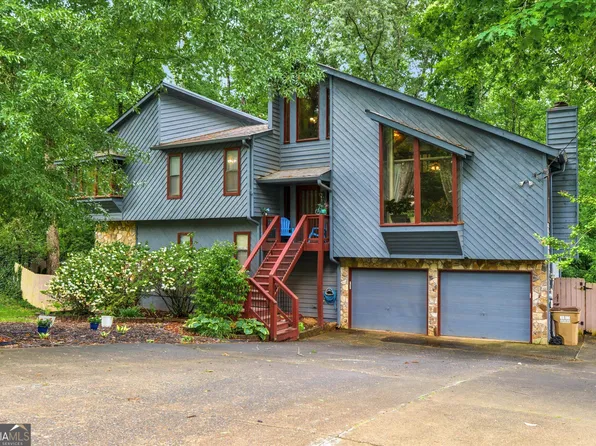 1781 Blackwillow Dr NE, Marietta, GA 30066