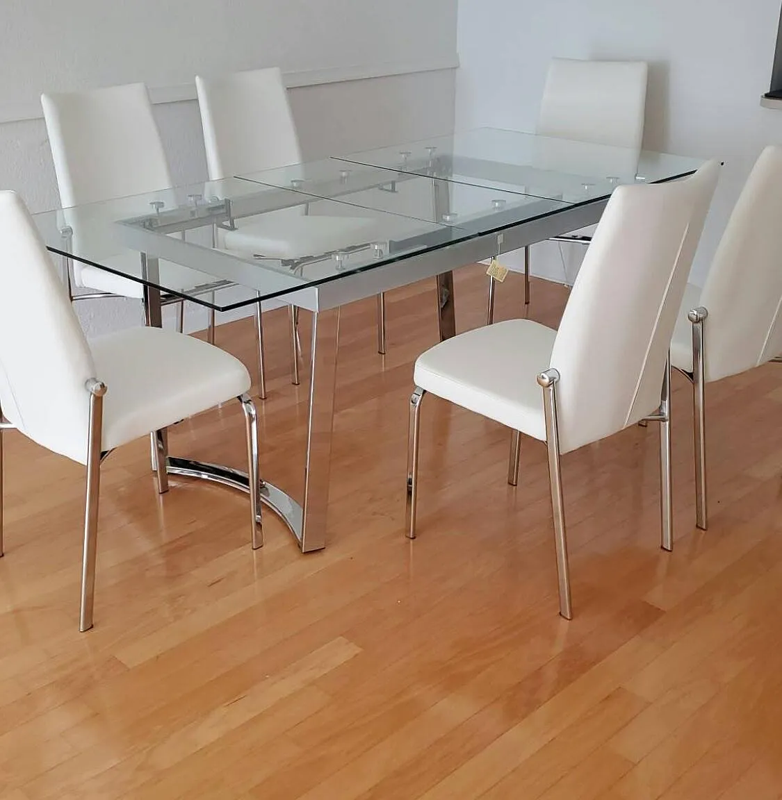 1 bed, 1.5 bath, 1000 sqft, $2,300 — Photo 2