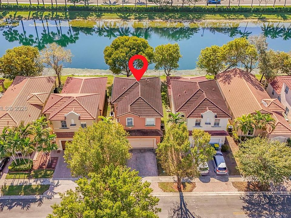 1st image of 3736 NE 9th Ct