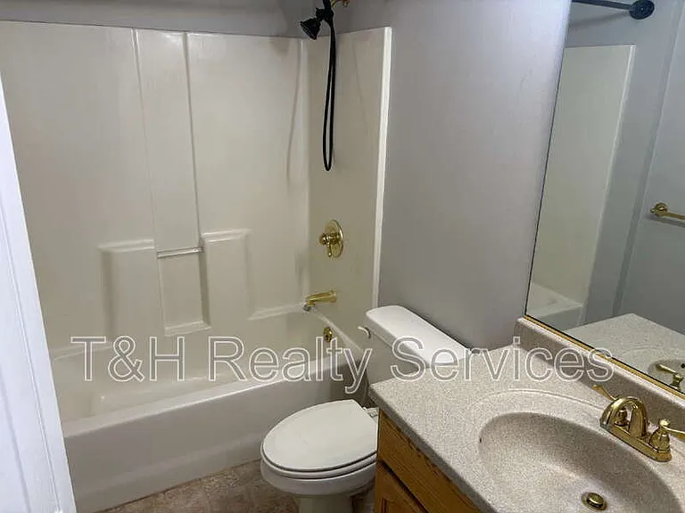 5202 Patterson St — Photo 17