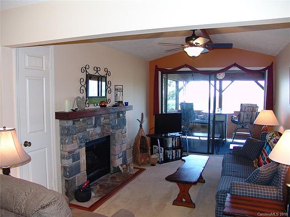 3rd image of 135 Toxaway Views Dr #607
