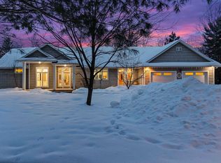 5400 Glynn Rd, Oconto, WI 54153