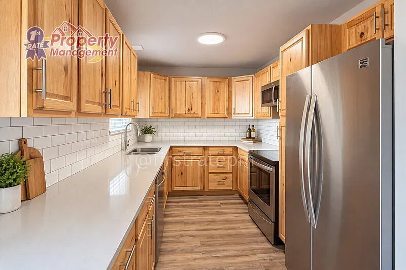 3 bed, 1.0 bath, 1144 sqft, $1,945 — Photo 3