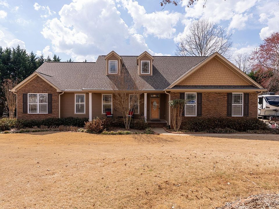 1st image of 115 Forest Cove Ln