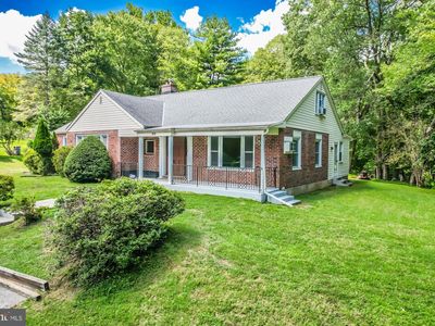 912 Hunt Rd, Newtown Square, PA, 19073