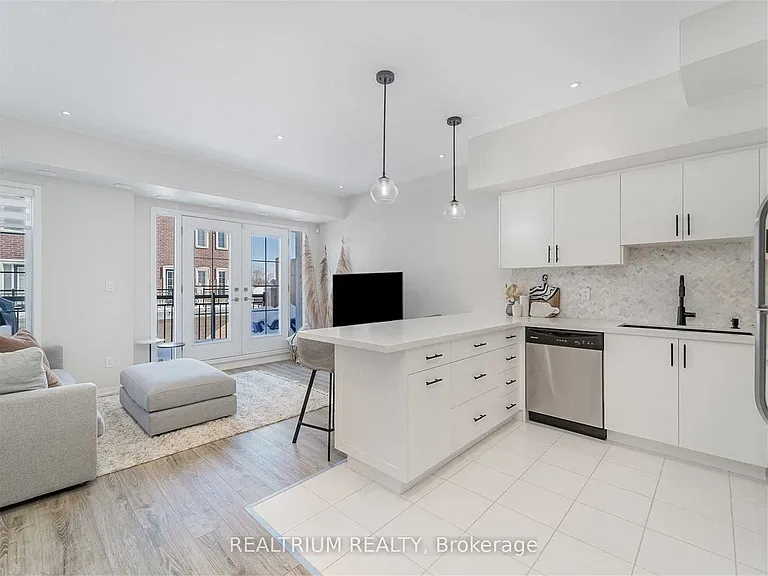 26 Bruce St #B09 — Photo 2
