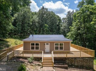 156 No Mans Ln, Augusta, WV 26704