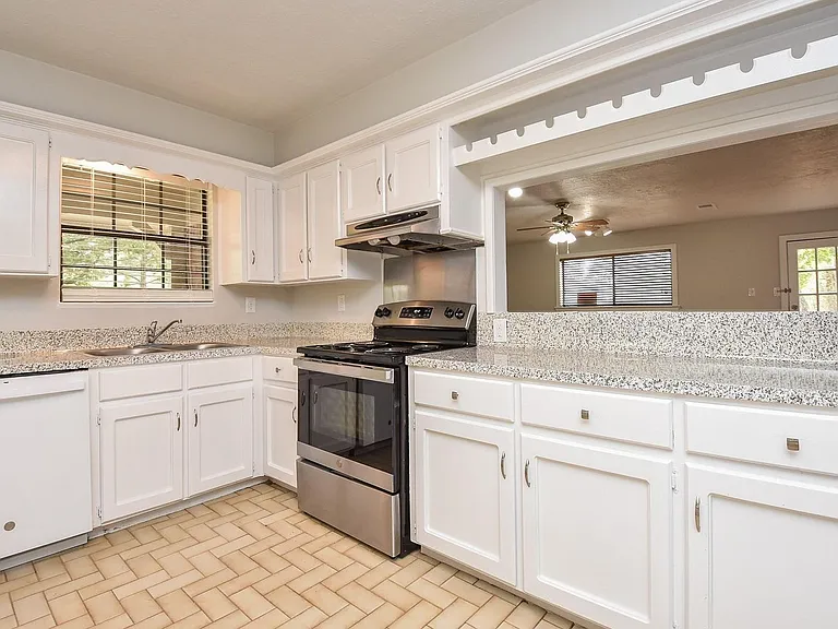 12713 Roy Harris Loop — Photo 13