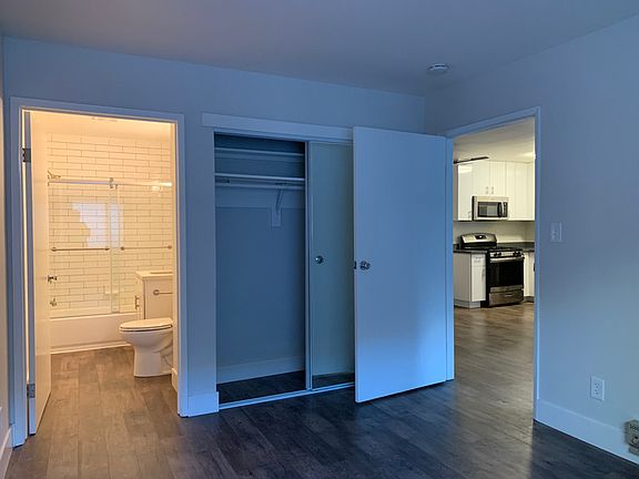 3rd image of 301 Jayne Ave #9