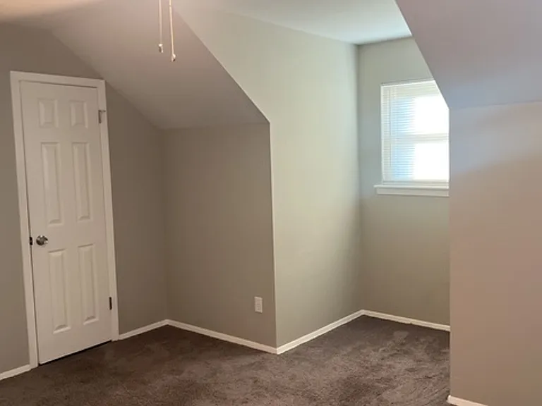 201 Straw Rd — Photo 39