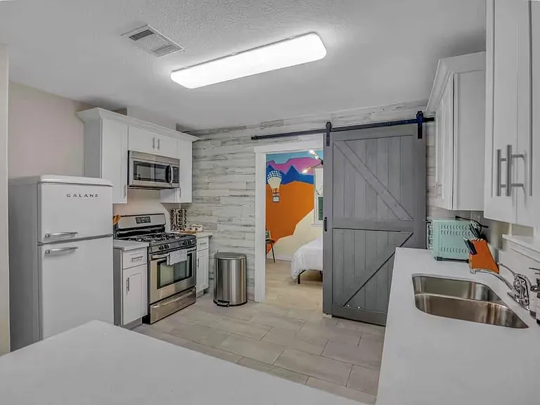 8411 Garden Parks Dr — Photo 5