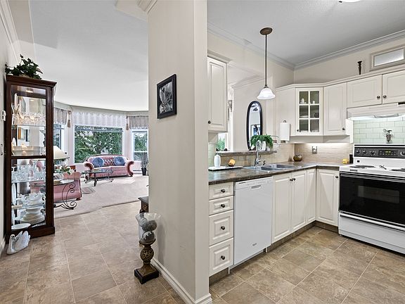 5th image of 877 Klo Rd #115