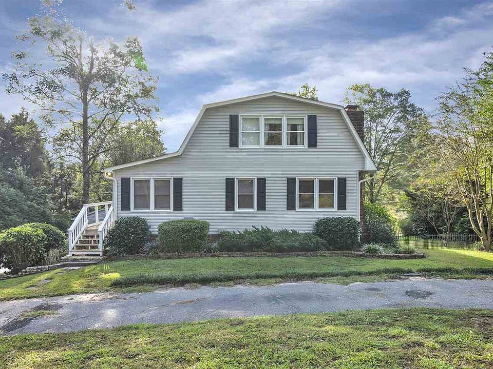 1st image of 220 Mansfield Dr