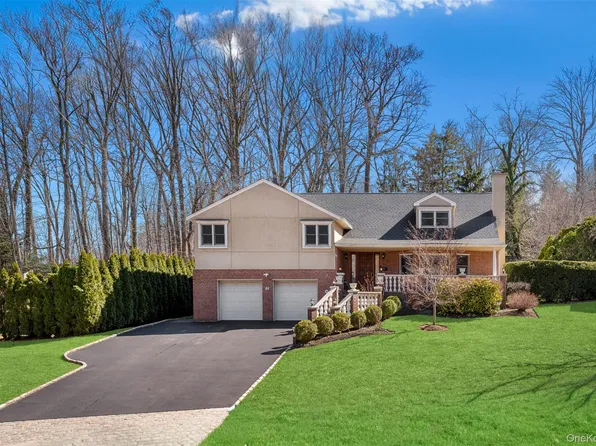 22 Ravine Road, Great Neck, NY 11023