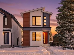 10711 52nd St NW, Edmonton, AB T6A 2H1